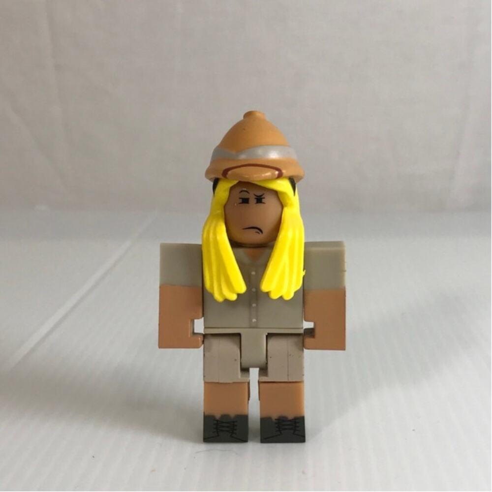 Jazwares Roblox Series 5 Sofia Gonzales Figure & Accessories No Code